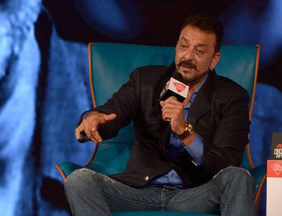 जब पत्नी को लेकर एयरपोर्ट पर हुआ ये अनाउंसमेंट, हैरान रह गए संजय