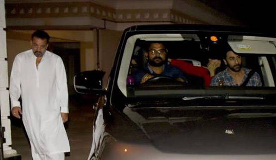 रणबीर-आलिया फिर दिखे साथ, संजय दत्त के घर पर हुए स्पॉट