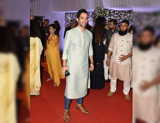 PHOTOS: बाबा सिद्दीकी की इफ्तार पार्टी में पहुंचे सलमान खान