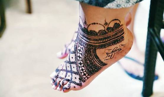 जानें, सोशल मीडिया पर क्यों छा गई ये NRI दुल्हन!