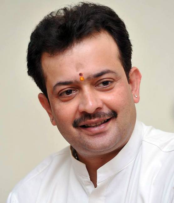 अखाड़ा परिषद का बड़ा बयान- संत नहीं थे भय्यू जी महाराज क्योंकि...