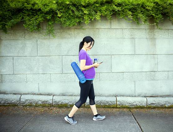 योग की शुरुआत करने जा रहे हैं तो अपनाएं ये टिप्स