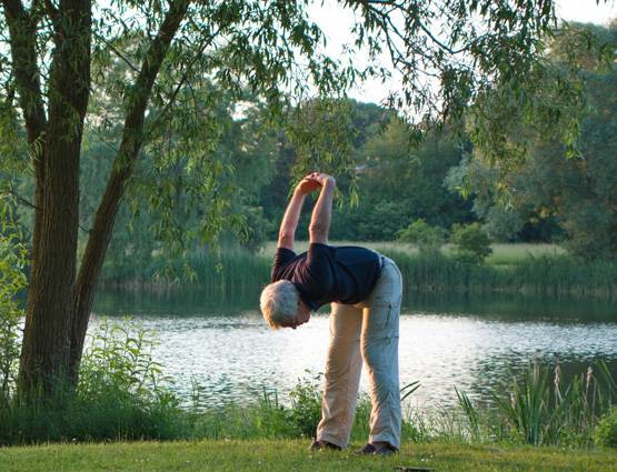 योग के लिए इस तरह करें तैयारी, ध्यान रखें ये 8 बातें