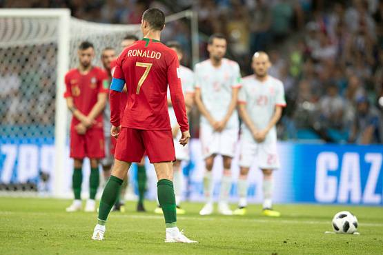 FIFA WC: 100 किमी की रफ्तार से रोनाल्डो ने लगाई थी फ्री किक