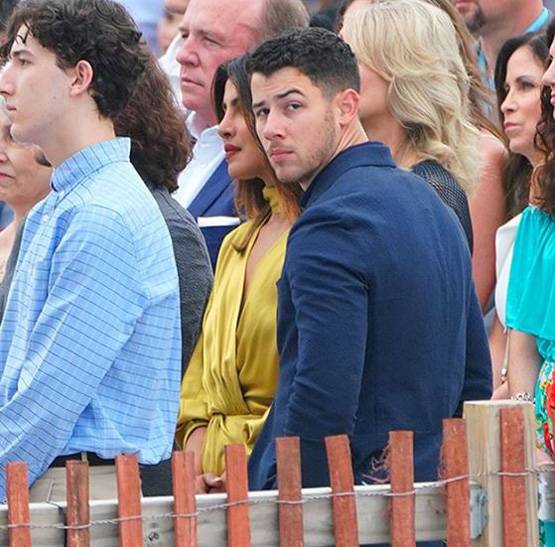 इस 'साथ' को क्या नाम दें? निक के साथ प्रियंका चोपड़ा की क्यूट तस्वीरें