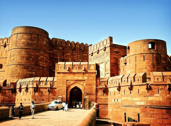 इन 5 स्मारकों से सबसे ज्यादा कमाती है भारत सरकार