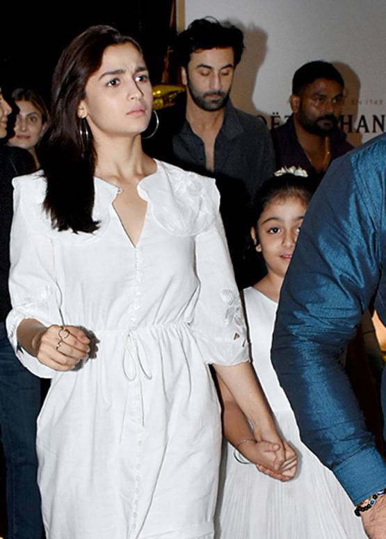 रणबीर के परिवार संग आलिया का डिनर, भांजी के साथ ऐसे की एंट्री
