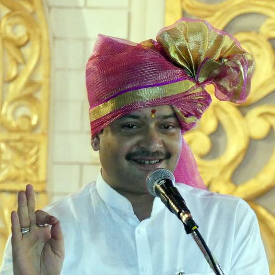 पारिवारिक कलह से डिप्रेशन में थे भय्यू जी, ऐसी थी लाइफस्टाइल