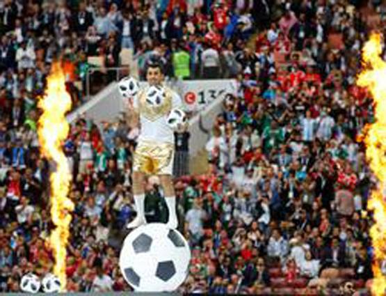 FIFA वर्ल्ड कप-2018 का रंगारंग आगाज, देखें तस्वीरें