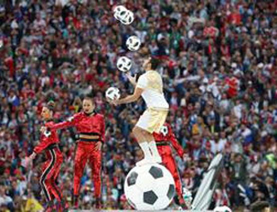 FIFA वर्ल्ड कप-2018 का रंगारंग आगाज, देखें तस्वीरें