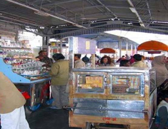 ट्रेन में खाने का ज्यादा दाम नहीं वसूल सकेगा कोई, आई नई सुविधा