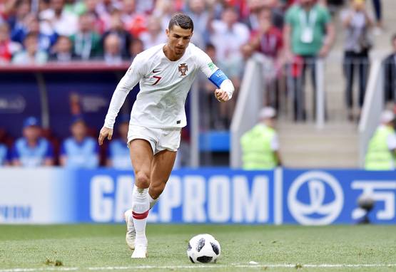 PHOTOS: क्या रोनाल्डो पुरानी शराब की तरह और बेहतर हो रहे हैं?