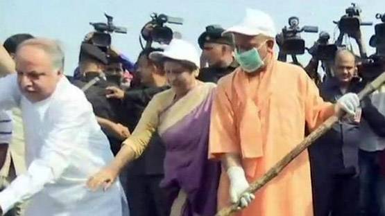 सरकारें आईं और गईं, पर अरबों खर्च कर भी साफ नहीं हुई गोमती