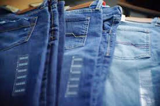 स्वदेशी सिम और वॉट्सऐप के बाद अब आएगी पतंजलि की स्वदेशी जींस