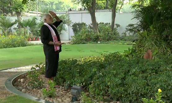 PM मोदी ने पूरा किया फिटनेस चैलेंज, ऐसी होती है उनकी दिनचर्या