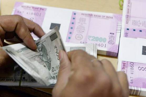 GST के तहत पेट्रोल-डीजल पर VAT भी लगेगा, जानें कितना होगा फायदा