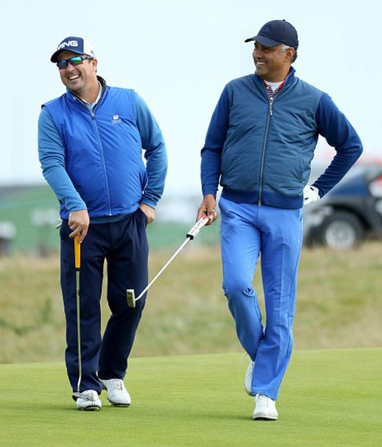 कभी बेचे थे बर्गर, आज करोड़ों की सैलरी पाने वाला CEO है यह भारतीय