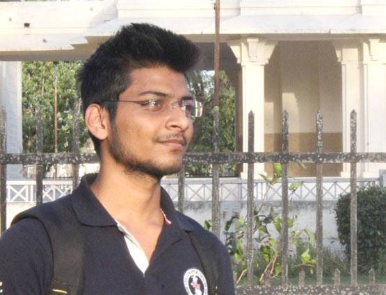 पटना के आदर्श को गूगल में मिली नौकरी, सैलरी है 1 करोड़ रुपये