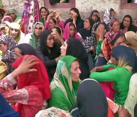 शहीद औरंगजेब के पिता बोले- 32 घंटे में चाहिए बेटे की मौत का बदला