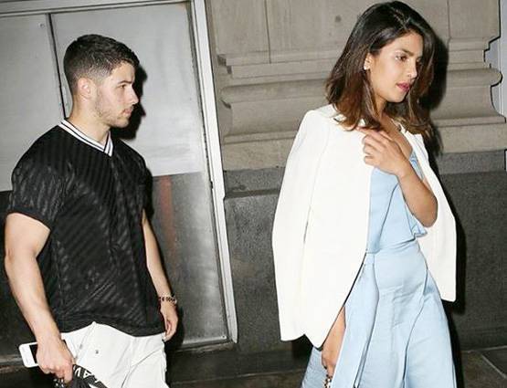 PHOTOS: क्या बॉयफ्रेंड के साथ मुंबई में हैं प्रियंका चोपड़ा?