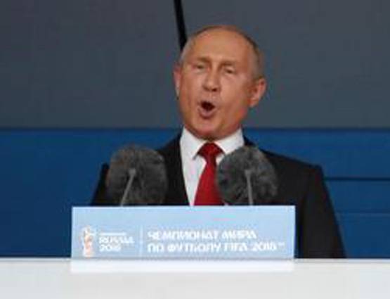 FIFA वर्ल्ड कप-2018 का रंगारंग आगाज, देखें तस्वीरें