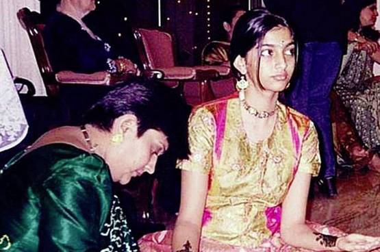 बचपन में कुछ ऐसी थीं सोनम कपूर, देखें Unseen Photos