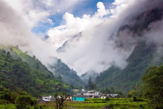 700 गांवों को लोगों ने किया खाली, कहते हैं 'भूतिया गांव', जानें रहस्य