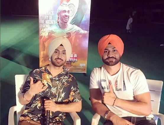 कभी गुरुद्वारे में गाता था ये एक्टर, जानें कैसे बना बॉलीवुड का सूरमा