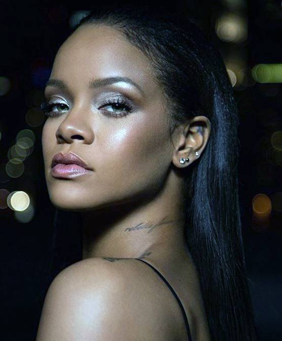 ये हैं भारत की 'देसी रिहाना', सोशल मीडिया पर छाईं तस्वीरें