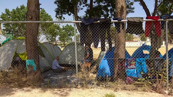 टेंट में रहा, भूखे पेट सोया, गोलगप्पे बेचे, अब U-19 में हुआ सिलेक्ट