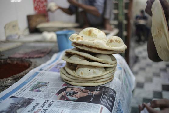 टेंट में रहा, भूखे पेट सोया, गोलगप्पे बेचे, अब U-19 में हुआ सिलेक्ट
