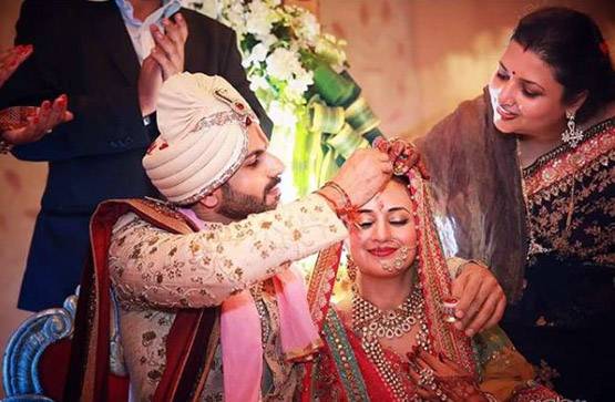 2 साल पहले हुई थी दिव्यांका-विवेक की ड्रीम वेड‍िंग, यहां देखें PHOTOS
