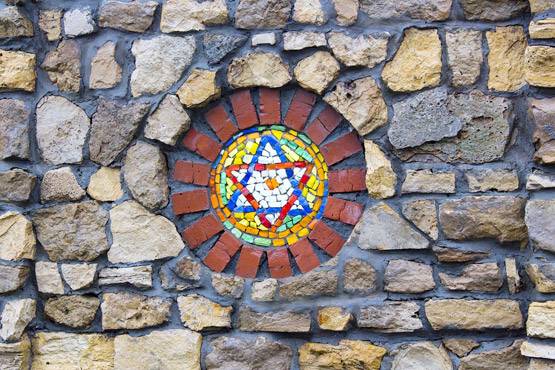 दुनिया के इन 5 धर्मों में ऐसे की गई है प्रलय की भविष्यवाणी