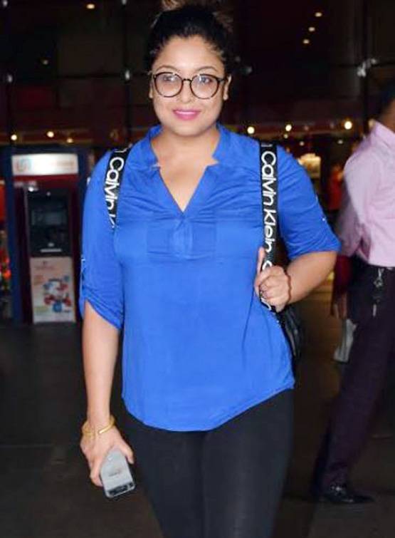 2 साल बाद मुंबई लौटीं तनुश्री का बदला Look, अब दिखती हैं ऐसी