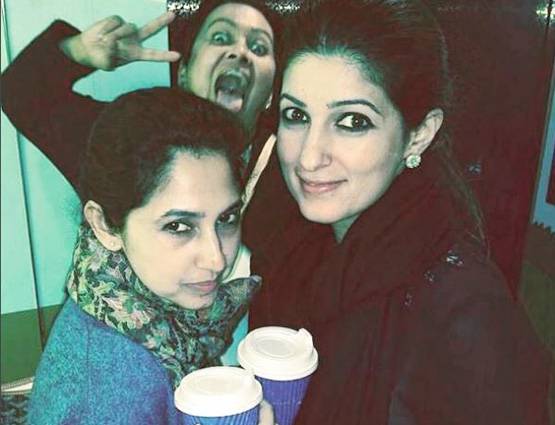 फिल्मों से दूर हैं ट्विंकल की बहन, सनी देओल को कहती थीं छोटे पापा