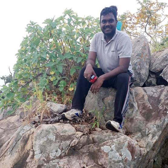 मिलिए इस IAS से, कभी गरीबी में बनाना पड़ा था साइकिल का पंक्चर