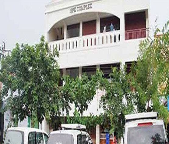 सबसे बड़ी IT रेड: 163 करोड़ कैश, 100 किलो सोना जब्त