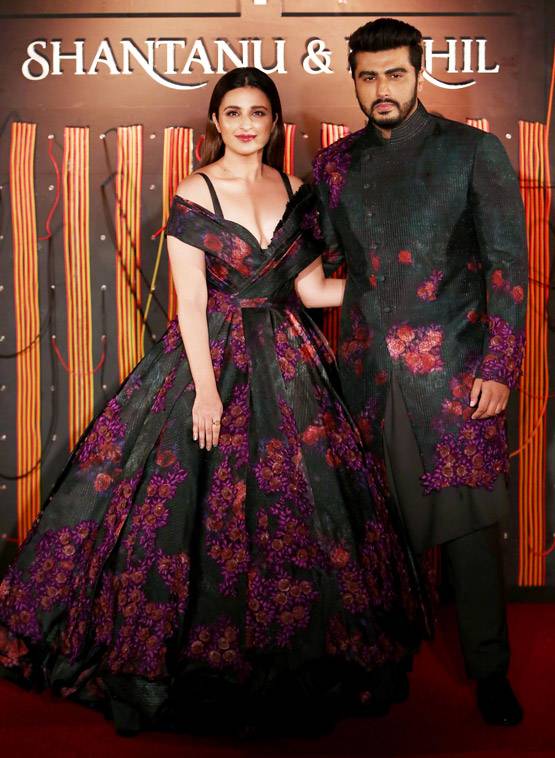 फैशन शो में छाया अर्जुन-परि‍णीति का ग्लैमरस लुक, फोटो वायरल