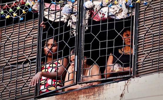 क्या है एंटी ट्रैफिकिंग बिल, क्यों इससे डरी हुई हैं सेक्स वर्कर्स?