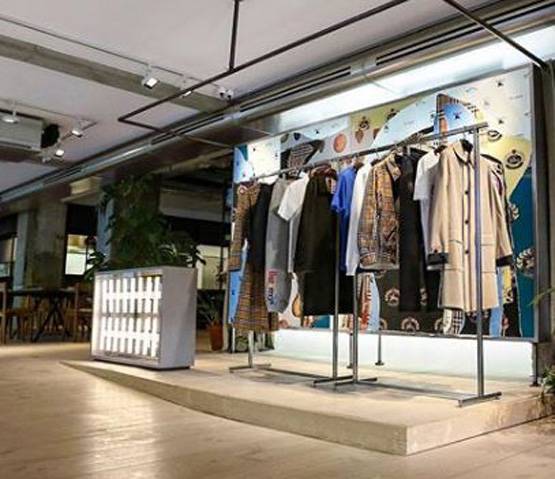 इस ब्रांड ने जला दिए करोड़ों रुपए के कपड़े, हैरान कर देगी वजह