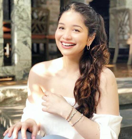 सचिन तेंदुलकर की बेटी सारा की तस्वीरें सोशल मीडिया पर वायरल