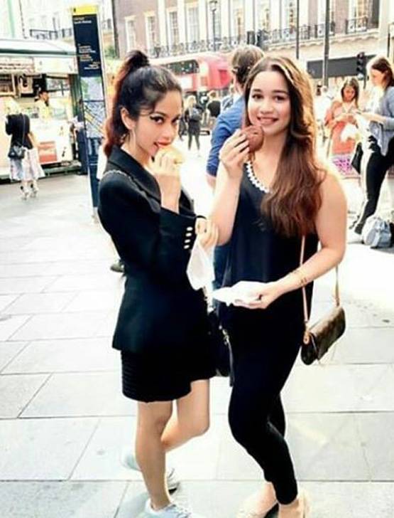 सचिन तेंदुलकर की बेटी सारा की तस्वीरें सोशल मीडिया पर वायरल