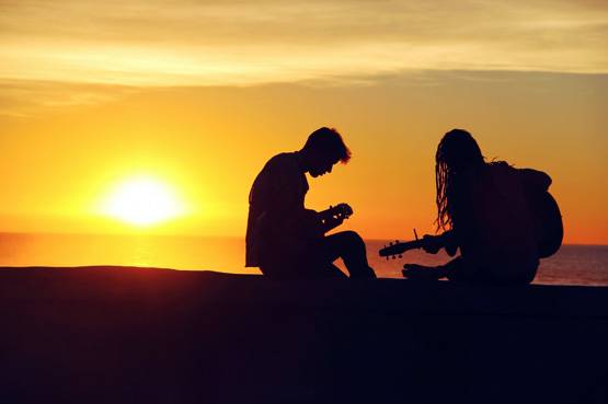 बात-बात पर इमोशनल होने वाली पत्नी के लिए डाली fb पोस्ट,  वायरल