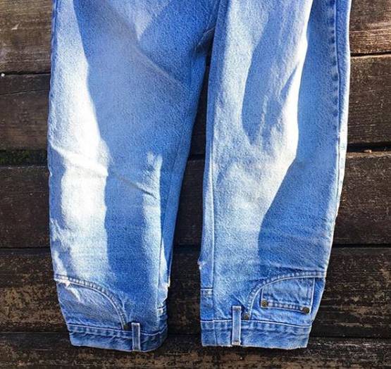 जेब होगी नीचे, अब चला उल्टी जींस का अनोखा फैशन