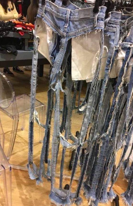 जेब होगी नीचे, अब चला उल्टी जींस का अनोखा फैशन