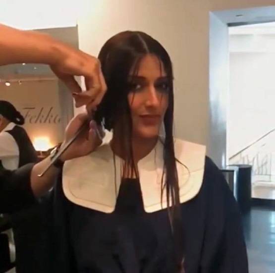 कैंसर से सोनाली की जंग, मां की बीमारी से बदल गया 12 साल का बेटा