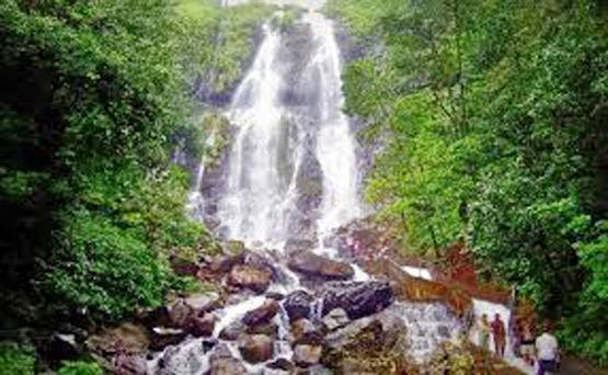 बरसात का मौसम खत्म होने से पहले जरूर घूम लेनी चाहिए ये जगहें