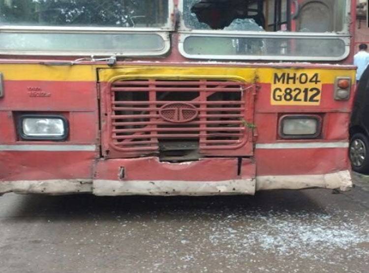 मराठा आरक्षण पर हिंसा, देखें बंद से कैसे ठहर गई मुंबई, PHOTOS