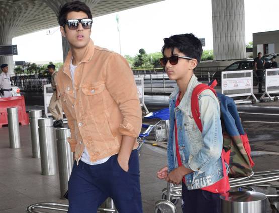 फैमिली संग हॉलीडे पर निकले बॉबी देओल, एयरपोर्ट पर हुए स्पॉट