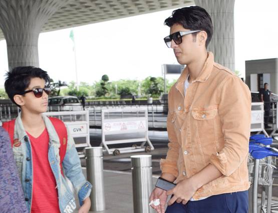 फैमिली संग हॉलीडे पर निकले बॉबी देओल, एयरपोर्ट पर हुए स्पॉट